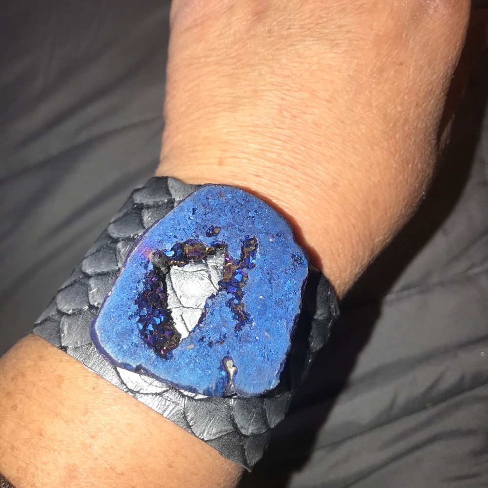 Druzy cuff